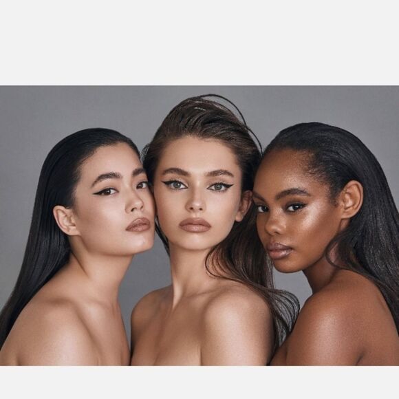 Natasha Denona Macro BladeLiquod Liner - Picture 9 of 10